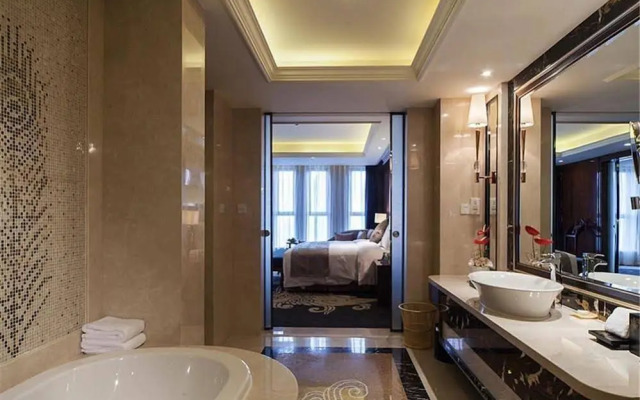 Chengdu Phoenix International Hotel