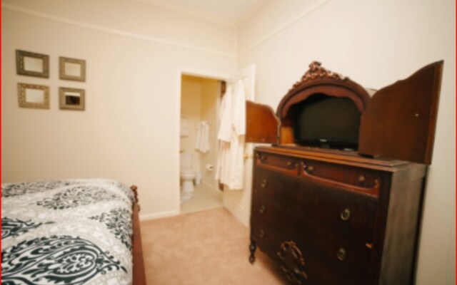Lake Guntersville Bed and Breakfast