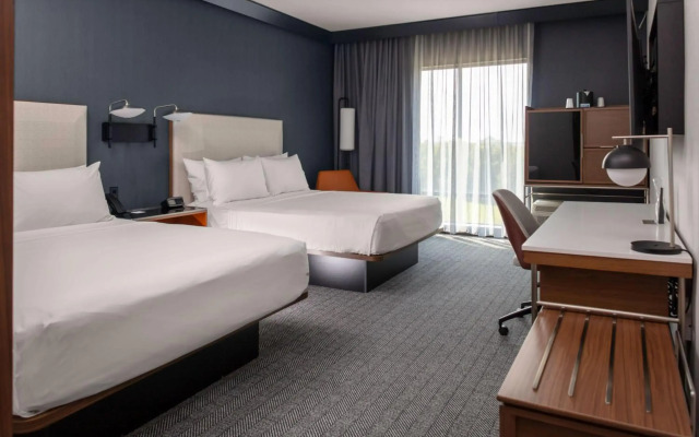 Courtyard by Marriott Memphis East/Galleria