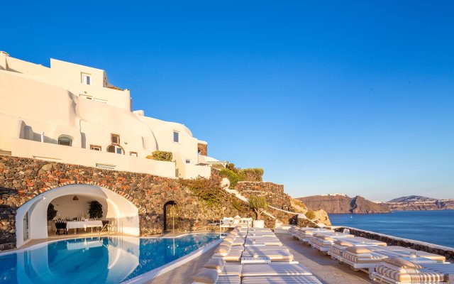 Canaves Oia Suites - Small Luxury Hotels of the World