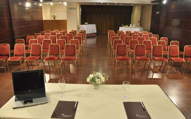Carlton Hotel