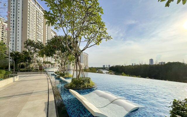 Midtown by Saigon