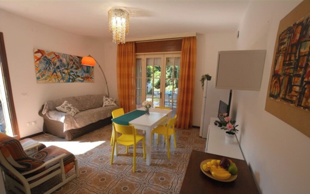 Lovely Villa Surrounded by Greenery in Lignano Riviera