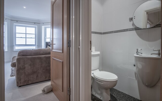 South Beach View- 2 Bedroom - Tenby