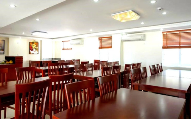 Platinum Beach Hotel