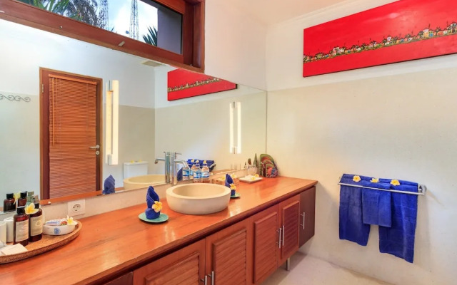 Villa Pantai by Villa Finder