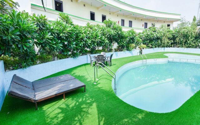 OYO 15592 Inn The Wild Resort