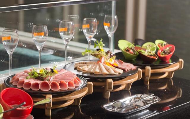 Virtuous World Hotel
