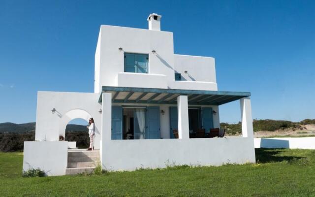 Aloustina Villa