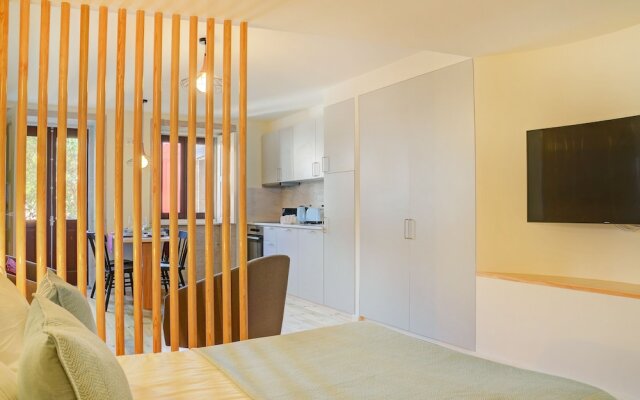 Liiiving in Porto Historic Clérigos Apartments