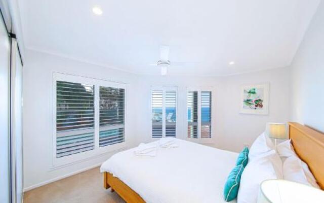 10 Mona Vista Crt Coolum Beach VIEWS WiFi Pet Friendly