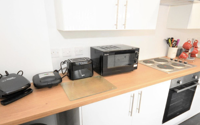 Townhouse @ 50 Birks Street Stoke