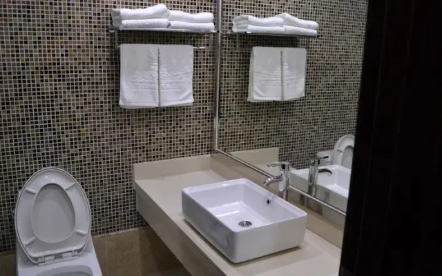 Da Lang Tao Sha Business Hotel