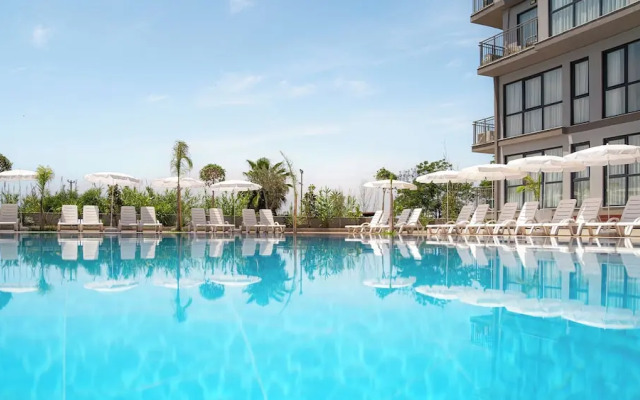 Laristone Suite Spa Hotel