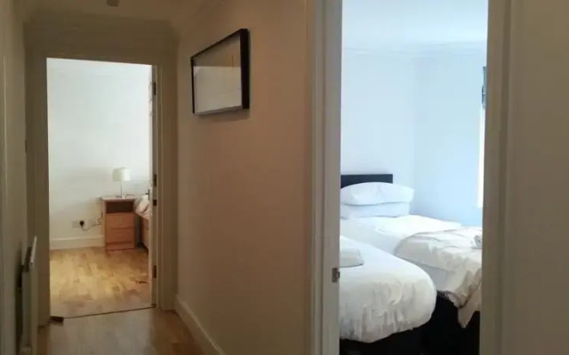 Earls Court Apartment