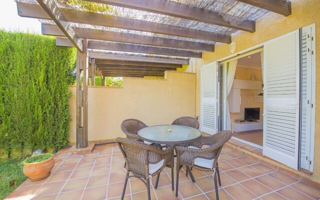 Bungalow - 3 Bedrooms with Pool and WiFi - 104996