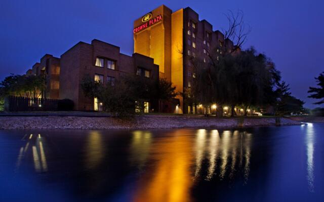 Crowne Plaza Columbus North- Worthington, an IHG Hotel