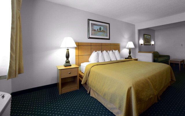 Quality Inn and Suites Springfield Southwest near I-72