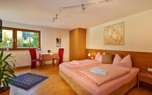 Apartments Neue Post