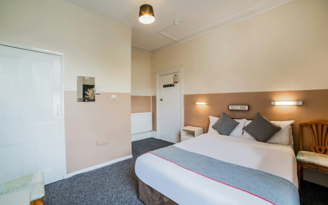 Devine Beach Hotel, Westcliff Southend-On-Sea