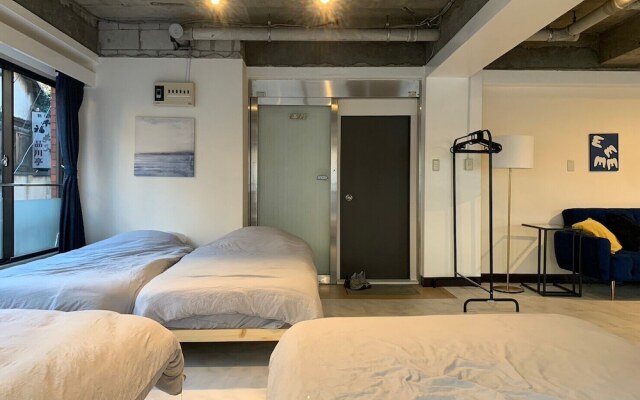 Spacious Studio West Shinjuku
