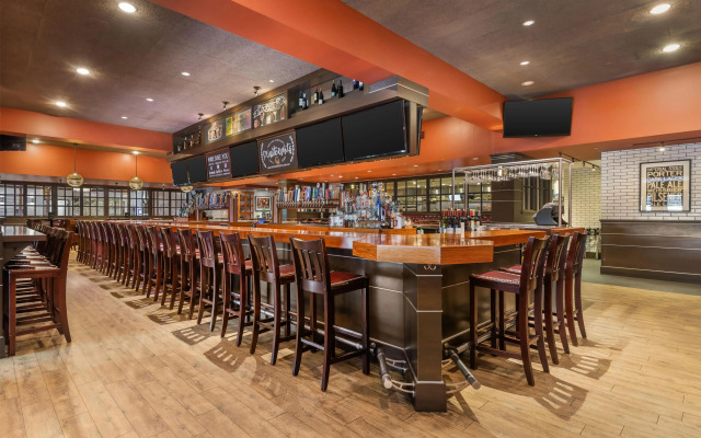 Best Western Plus Waltham Boston