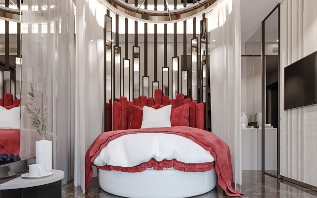 Serenity Queen Hotel