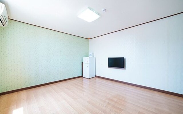 Daecheon Sain Pension