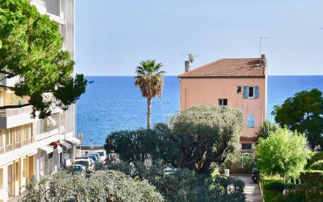 Riviera Standing Appartement La Couronne Premium, vue mer