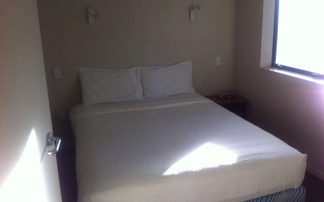 Ocean Waves Hotel