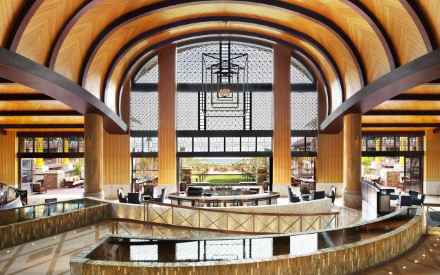 The St. Regis Sanya Yalong Bay Resort