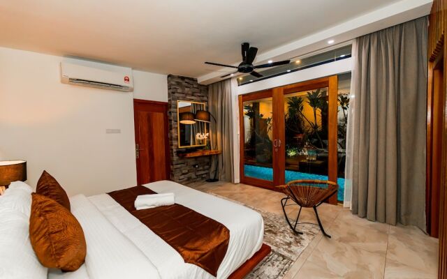 Maneh Villa