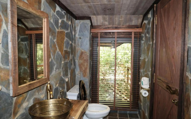 Amaya Retreat