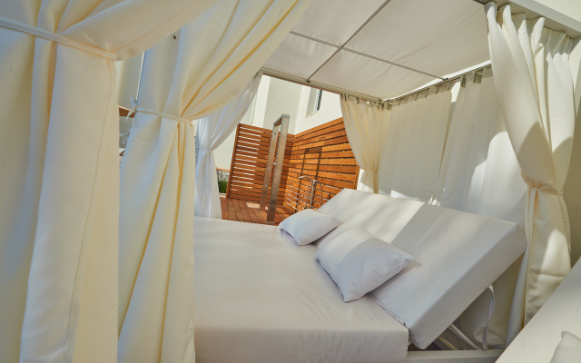 Hotel Girasol