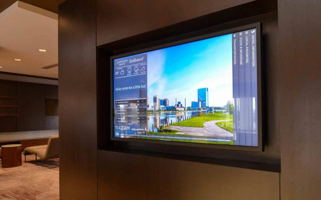 Courtyard by Marriott Toledo North