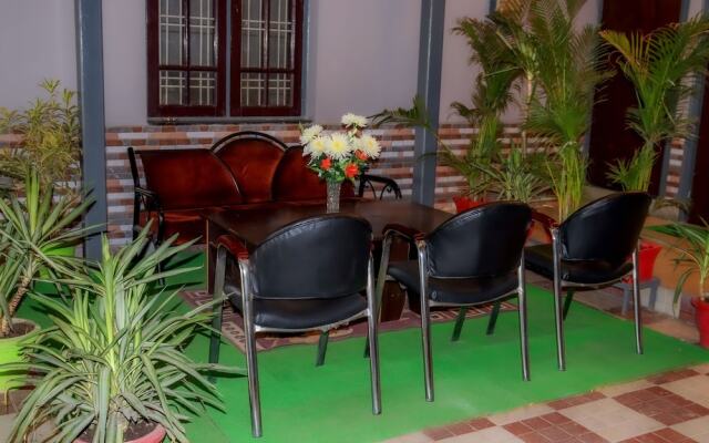 TR'S Edifice - A Luxury Guest House