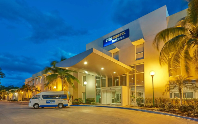 City Express by Marriott Playa Del Carmen
