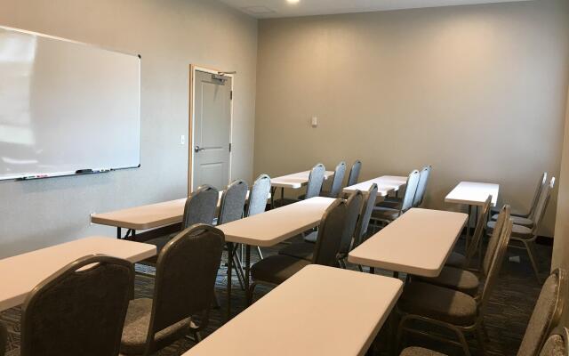 Holiday Inn Express Grand Island - Niagara Falls by IHG