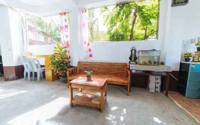 RedDoorz @ Pag Asa Rawis Legazpi