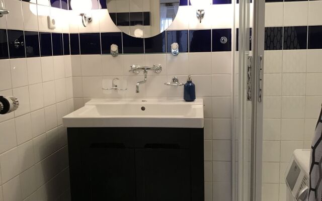 Royal View Apartments