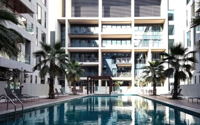 Luxurious Getaway Right Across City Walk Mall