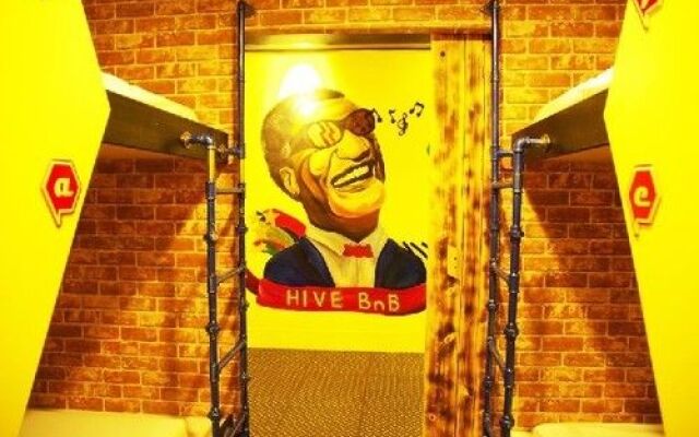 Hive Backpackers