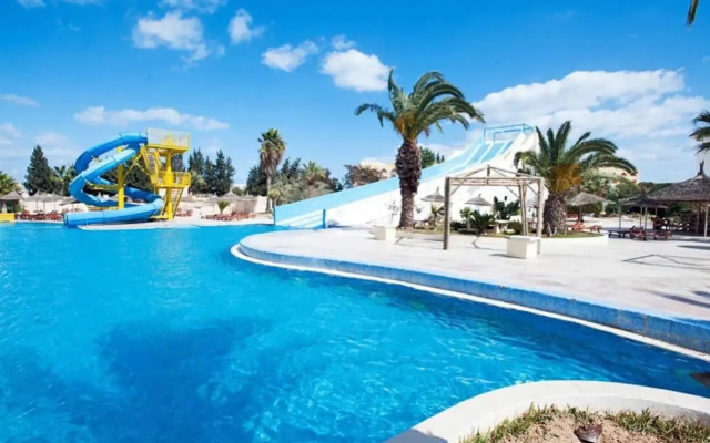 Soviva Resort - Families Only