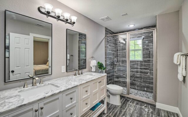 Spacious Houston Family Home With Game Room!