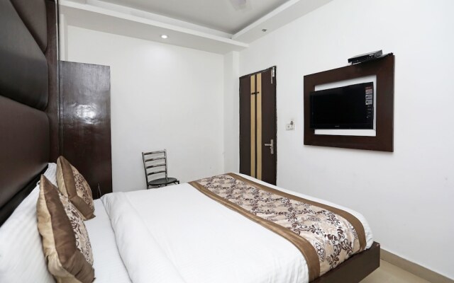 OYO 8933 Hotel CG International