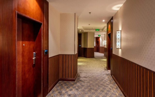 Sarwat Park Hotel