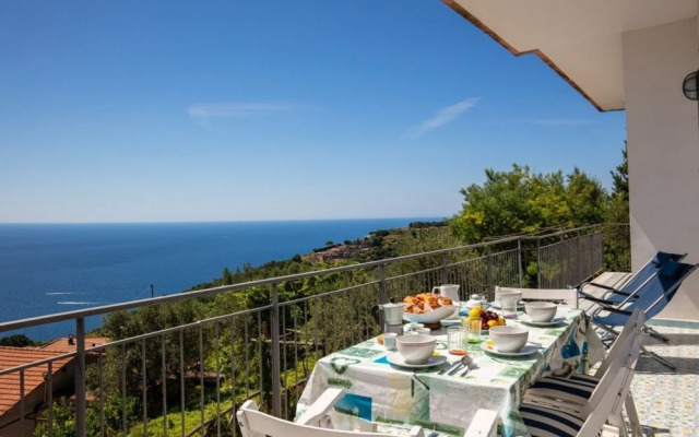 GECA'S House - Panoramic sea view studio