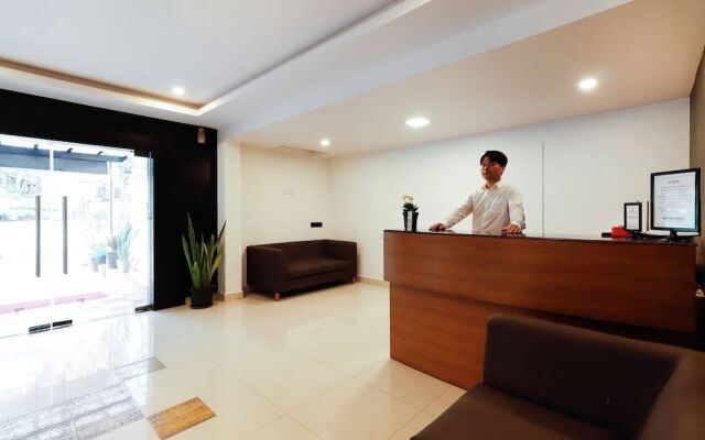 Capital O 62688 Makers Hotel