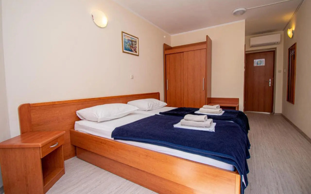 Centinera Resort & Camping