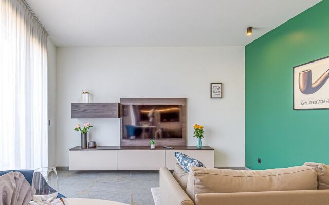 Icon H 506 Suite Business